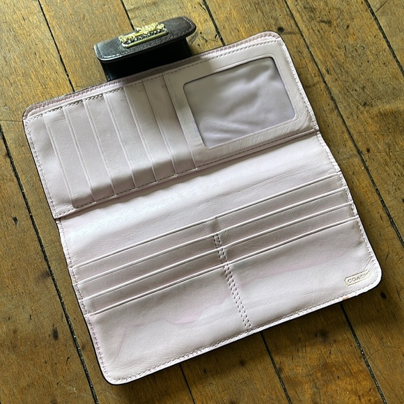 Coach soft brown / pink leather wallet - Picture 3 of 5